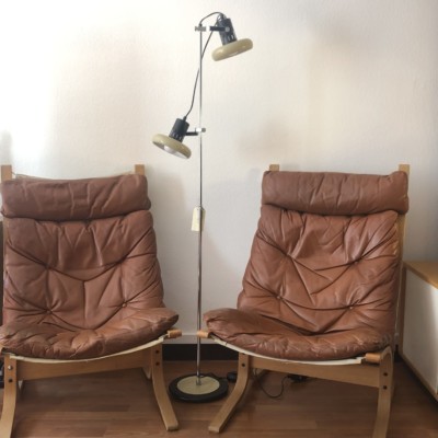 CHF 330.- pièce